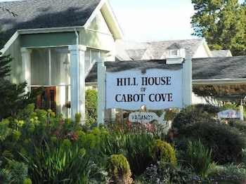 hill house inn