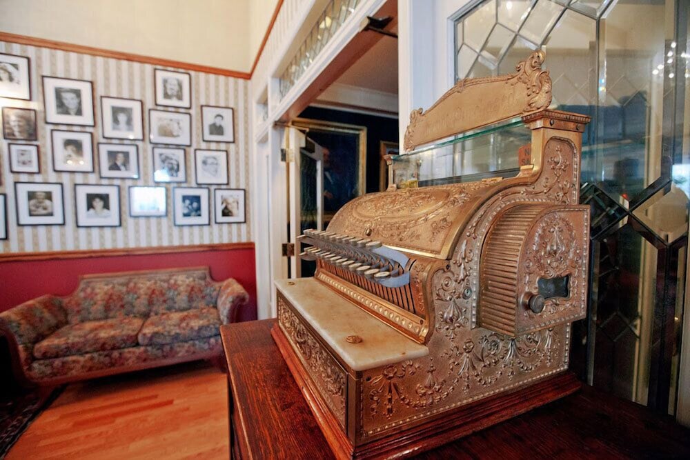 hill house inn