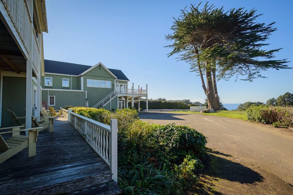 hill house inn