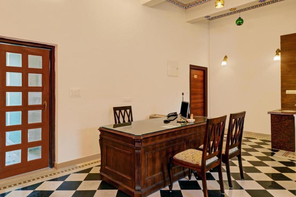 treebo trend karohi villa