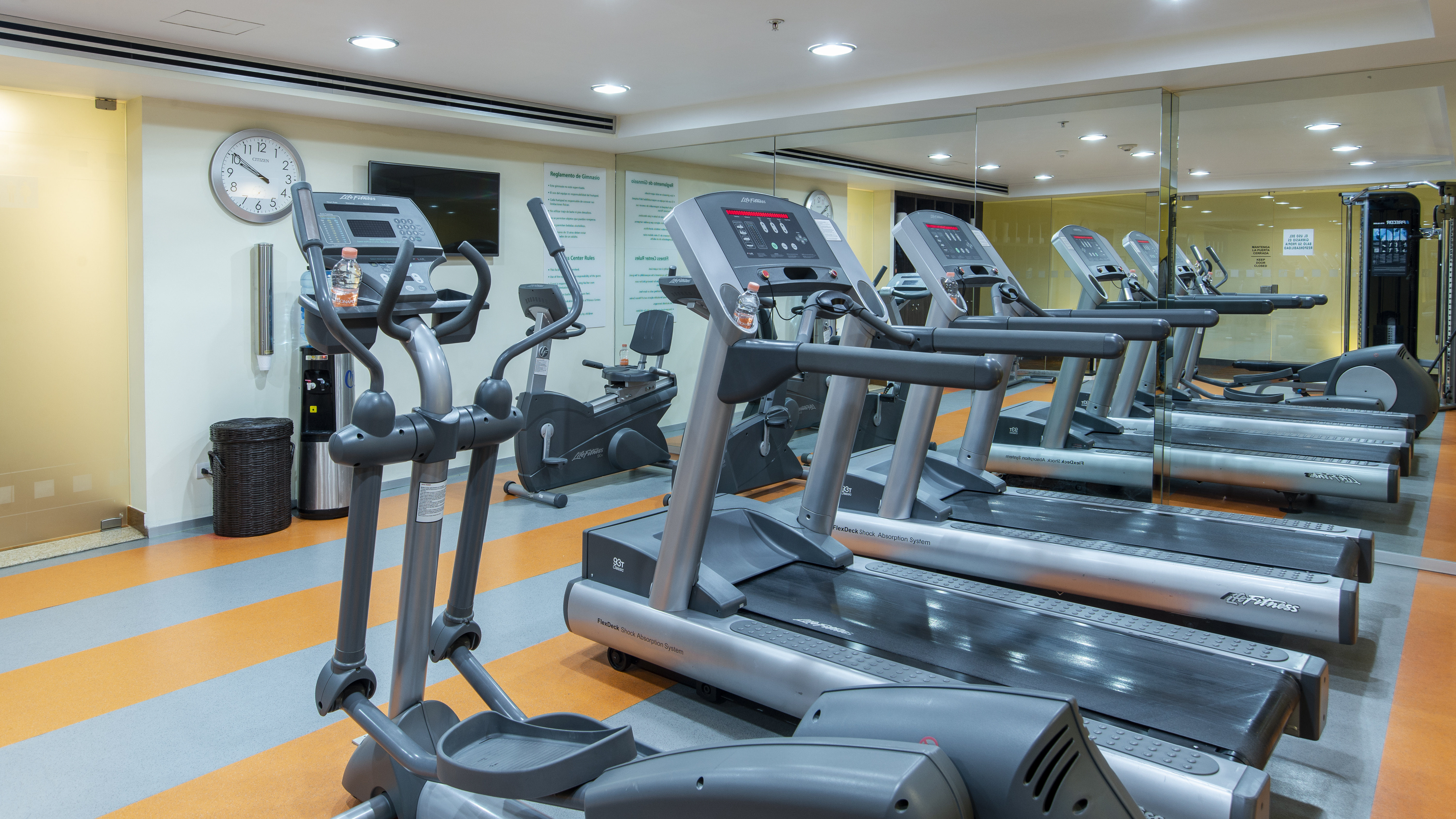 holiday inn mexico city plaza universidad by ihg