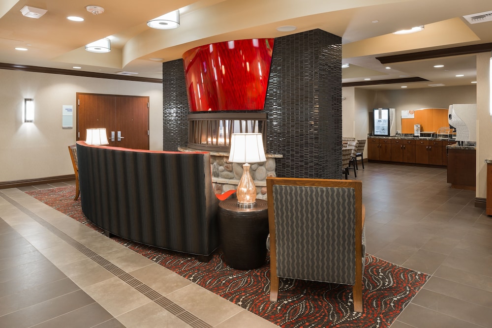 holiday inn express klamath redwood ntl pk area