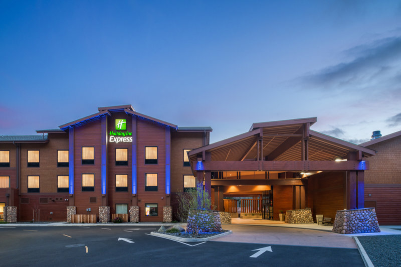 holiday inn express klamath redwood ntl pk area