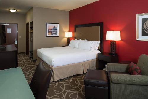 holiday inn express klamath redwood ntl pk area
