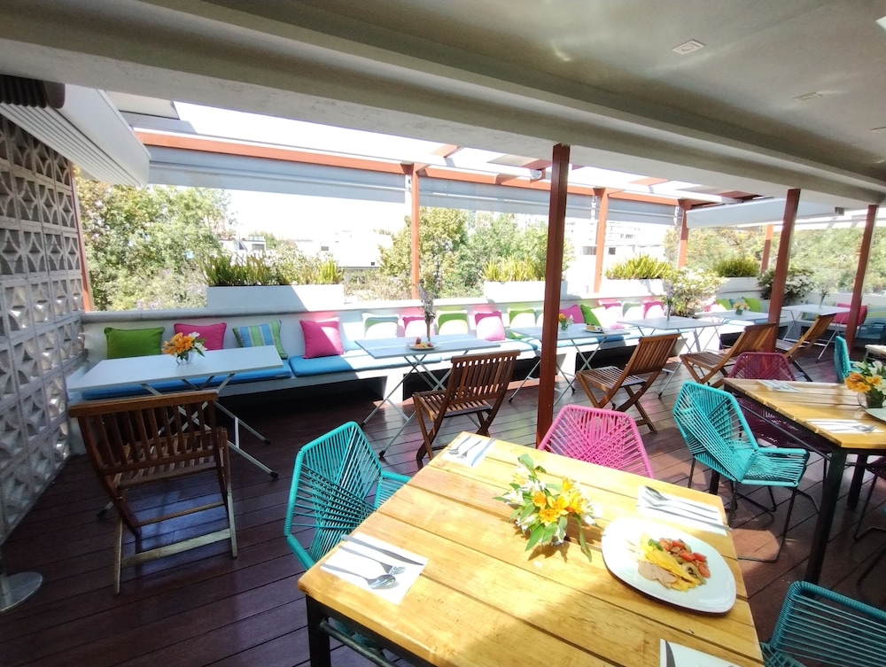 residence l heritage aristoteles 225 by bluebay