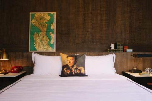 Kimpton Palladian Hotel By Ihg,King County>>Belltown,4 star