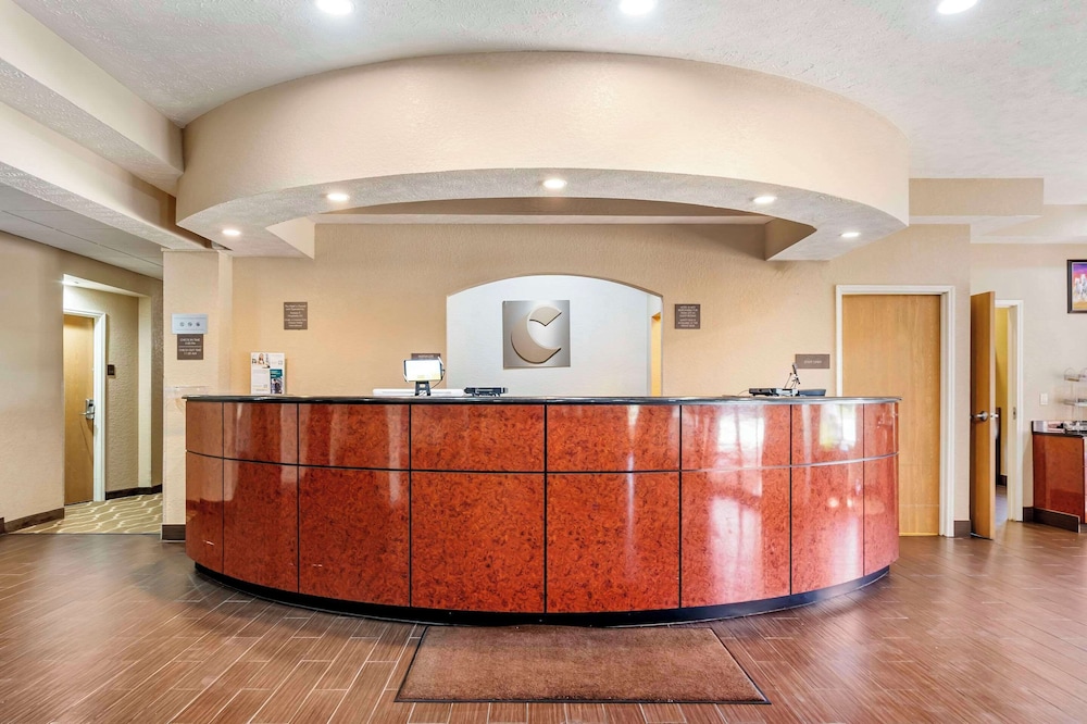 comfort suites merrillville near us 30
