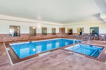 comfort suites merrillville near us 30