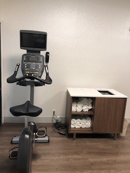 holiday inn express metropolis by ihg