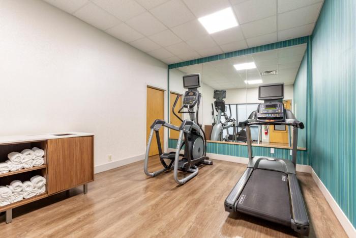holiday inn express metropolis by ihg