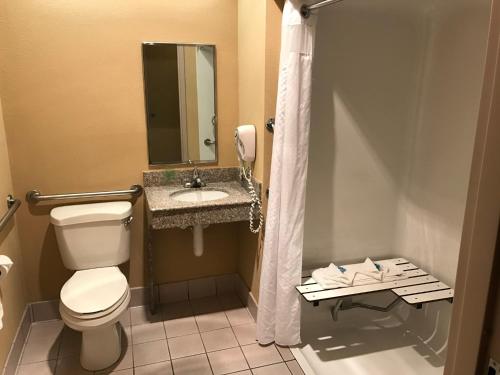 holiday inn express metropolis by ihg
