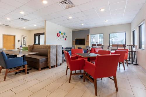 holiday inn express metropolis by ihg