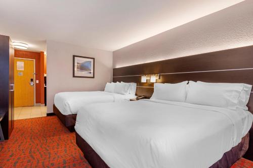 holiday inn express metropolis by ihg