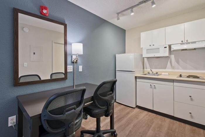 extended stay america suites miami airport blue lagoon