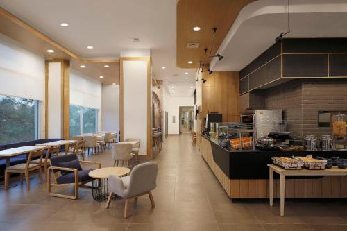 holiday inn express pune hinjewadi an ihg hotel