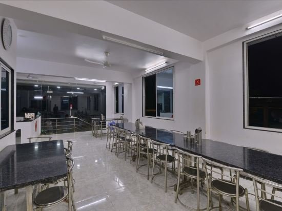 spot on 43256 hotel anandha