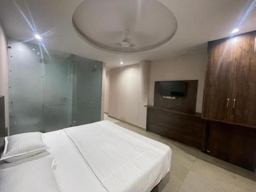 Grand Darbar,India>>Banda,2 star