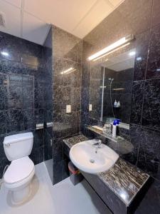 ha tien hotel