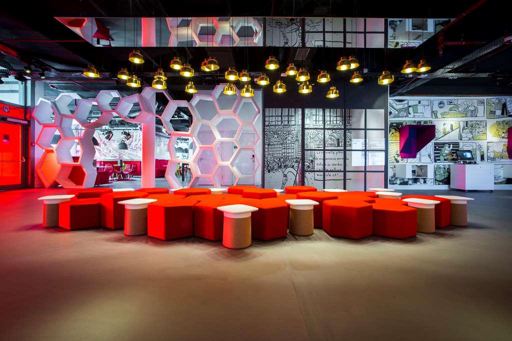 radisson red brussels