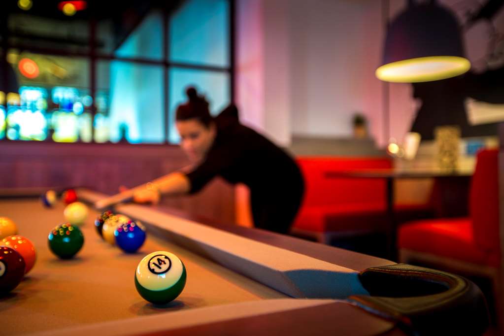 radisson red brussels