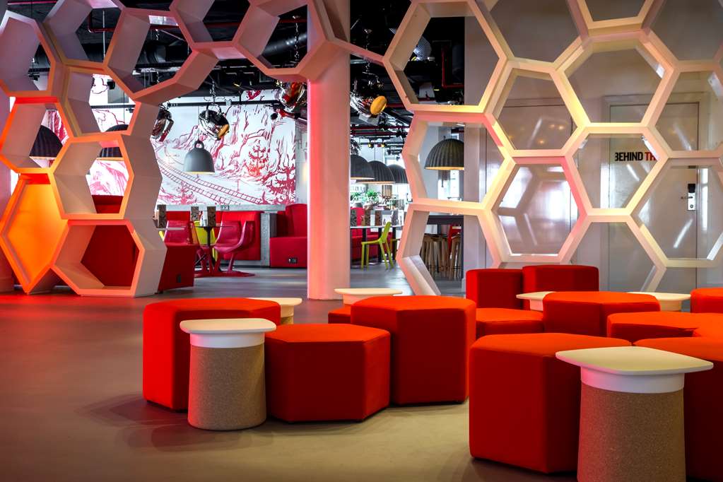 radisson red brussels