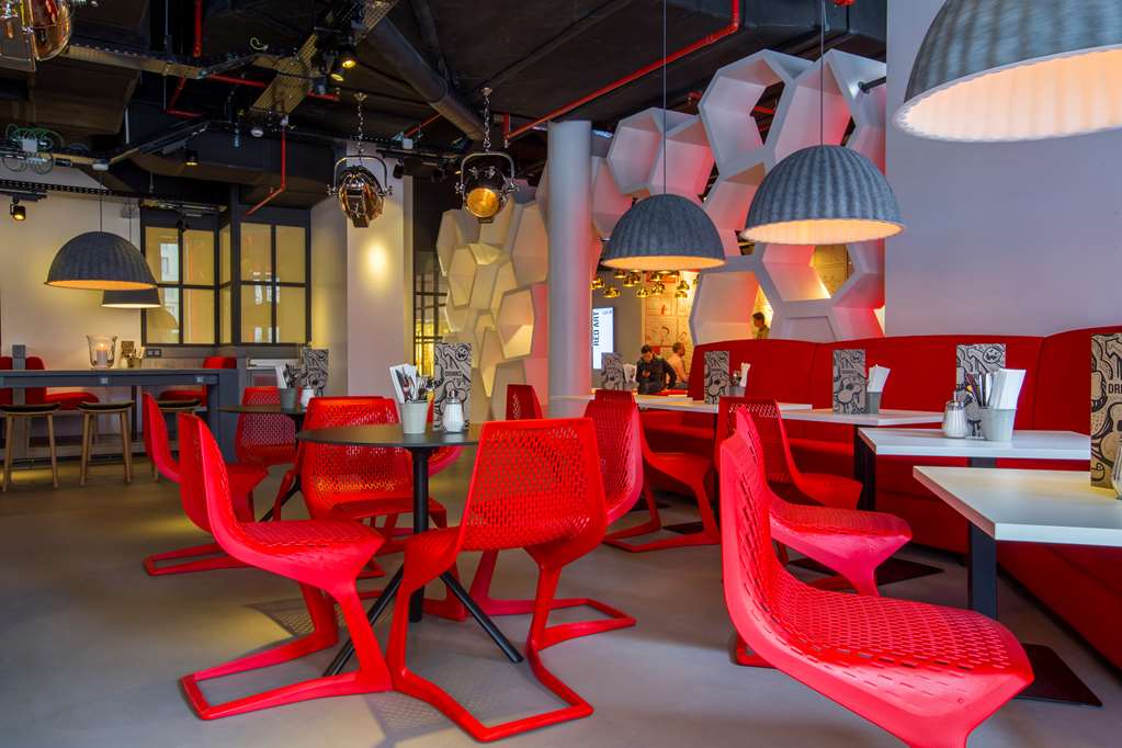 radisson red brussels