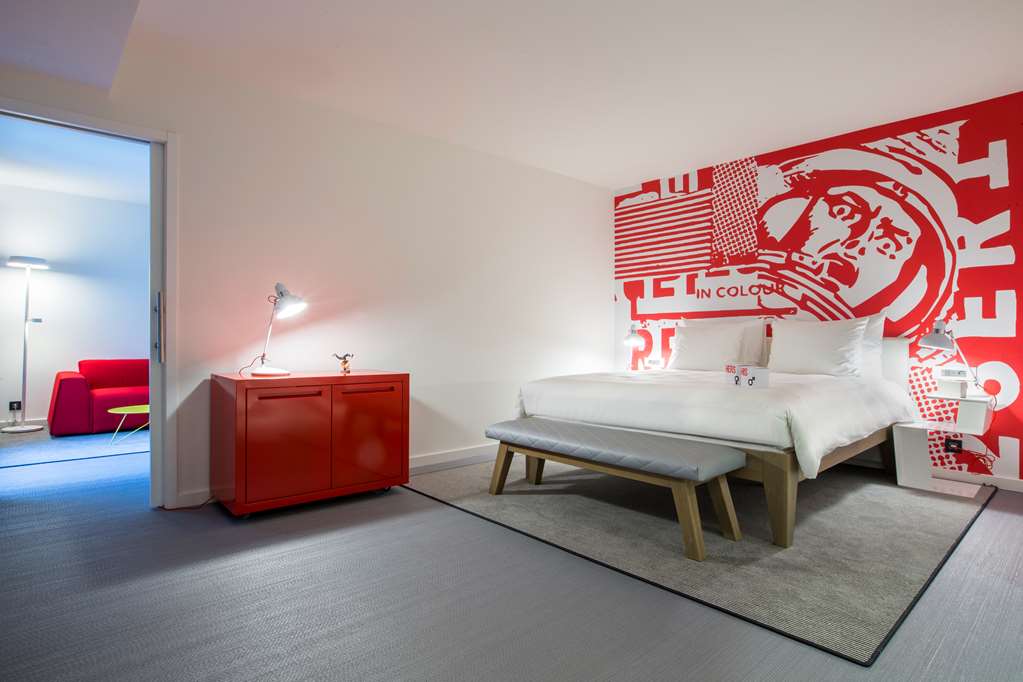 radisson red brussels