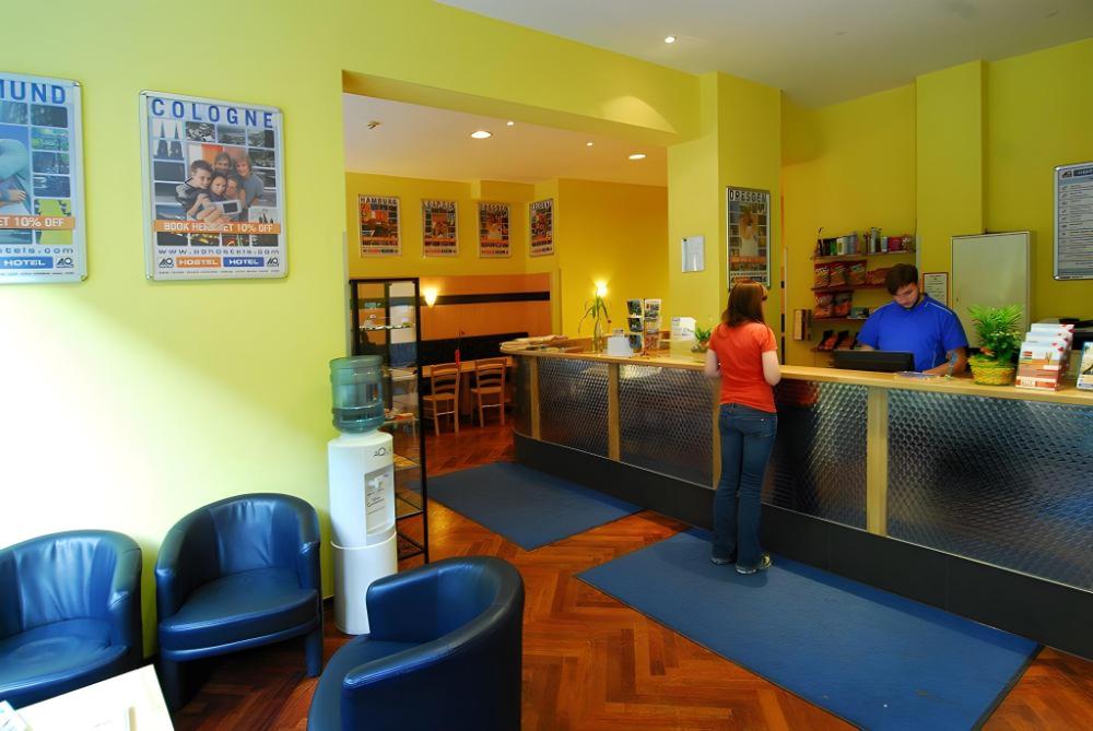 aando munich hauptbahnhof