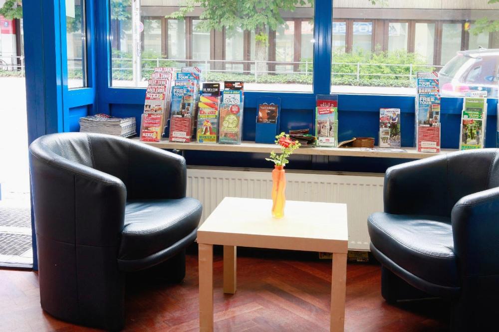 aando munich hauptbahnhof