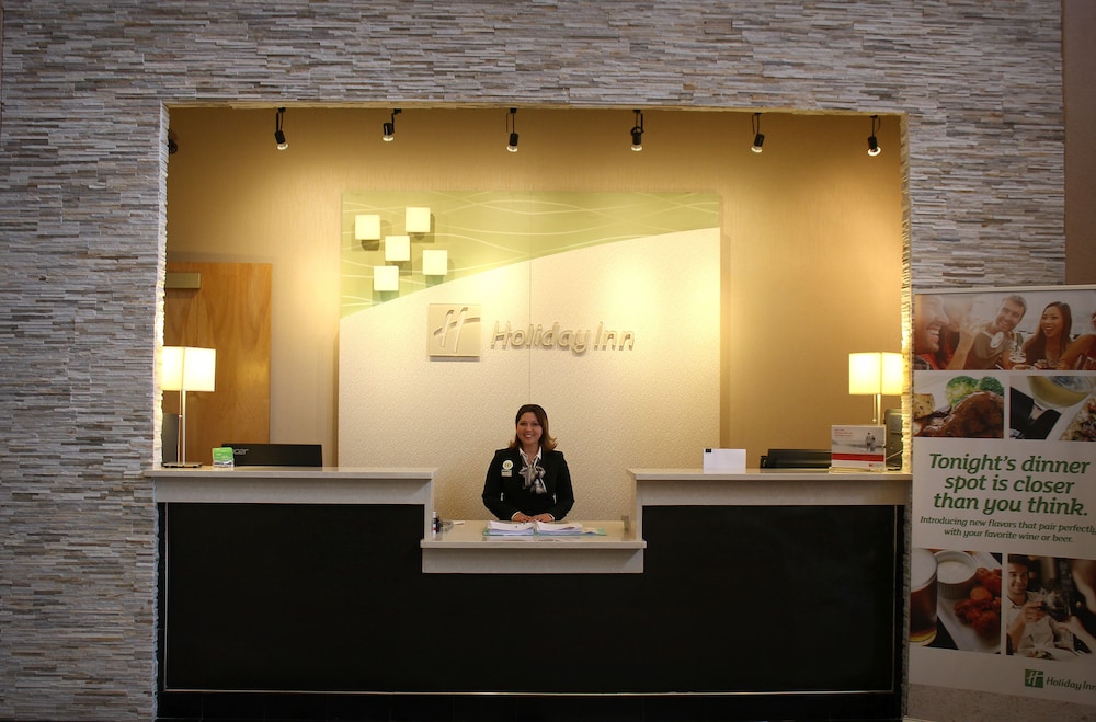 holiday inn and suites albuquerque airport by ihg