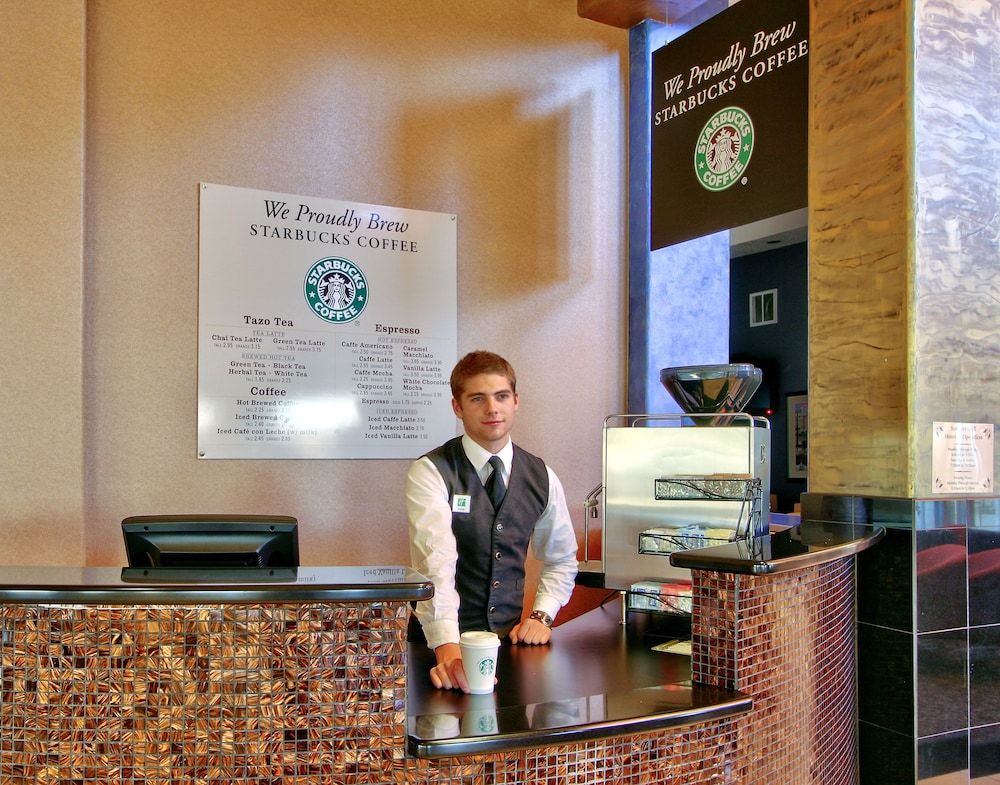 holiday inn and suites albuquerque airport by ihg