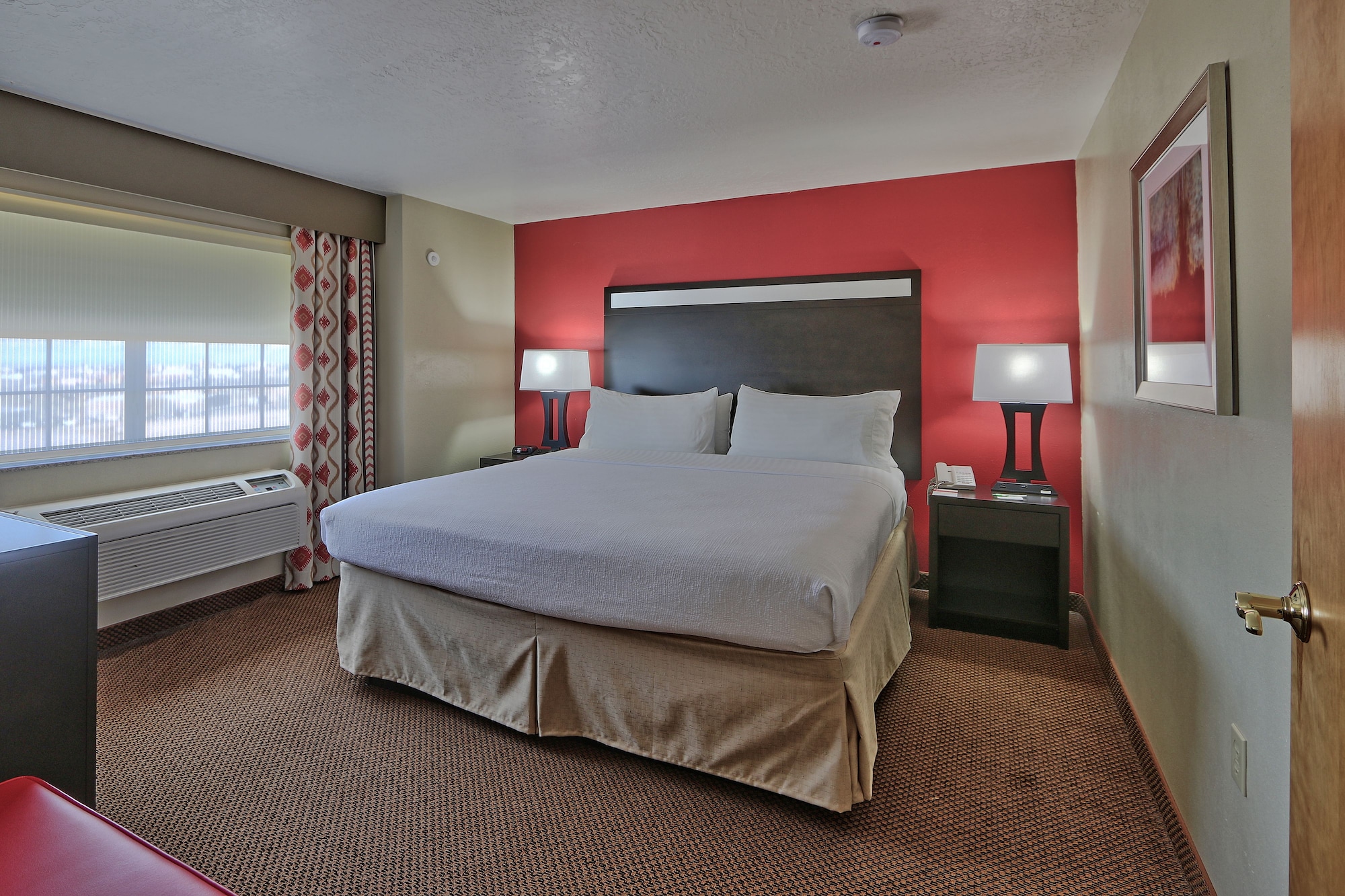holiday inn and suites albuquerque airport by ihg