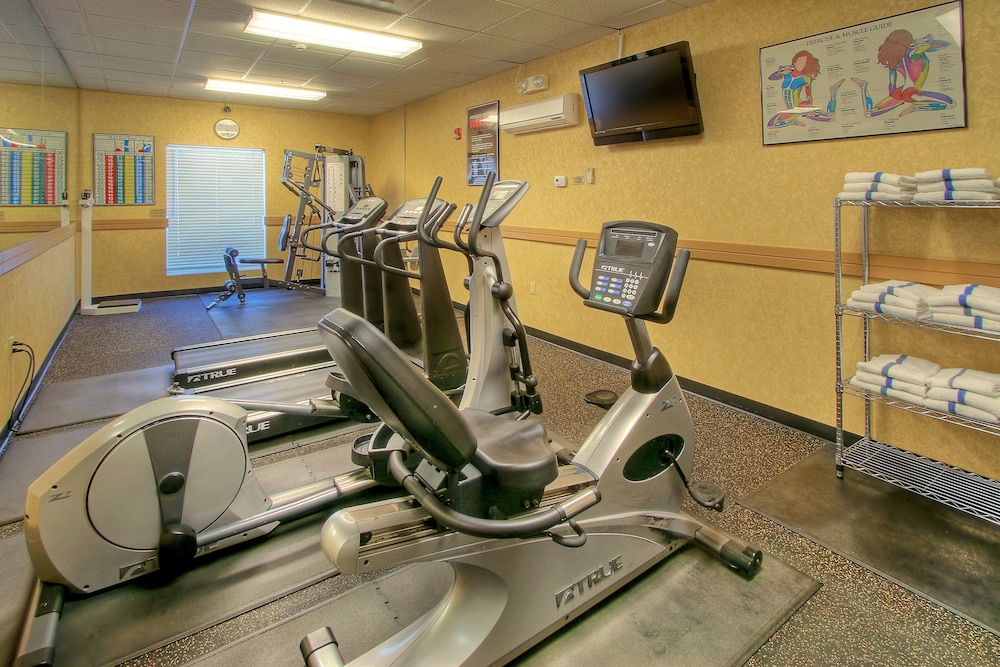 holiday inn and suites albuquerque airport by ihg