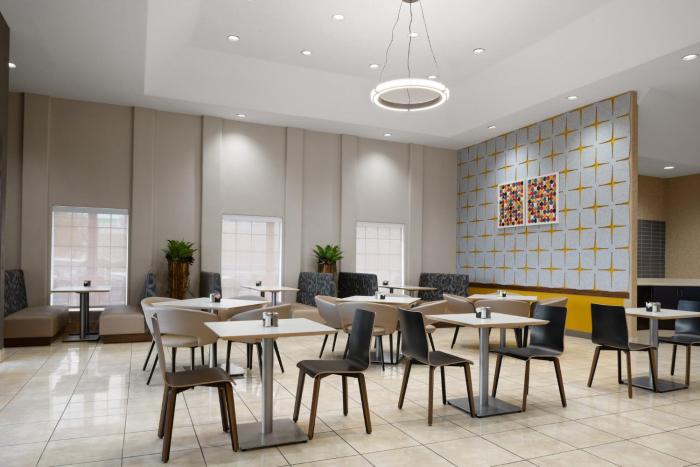 holiday inn and suites albuquerque airport by ihg