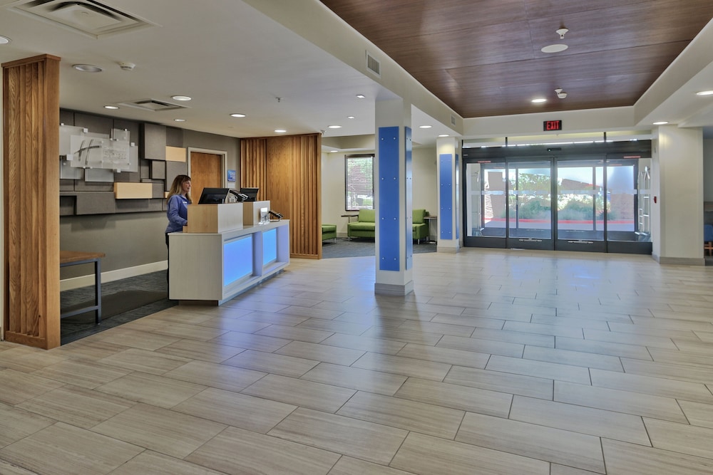 holiday inn express and suites albuquerque historic old town