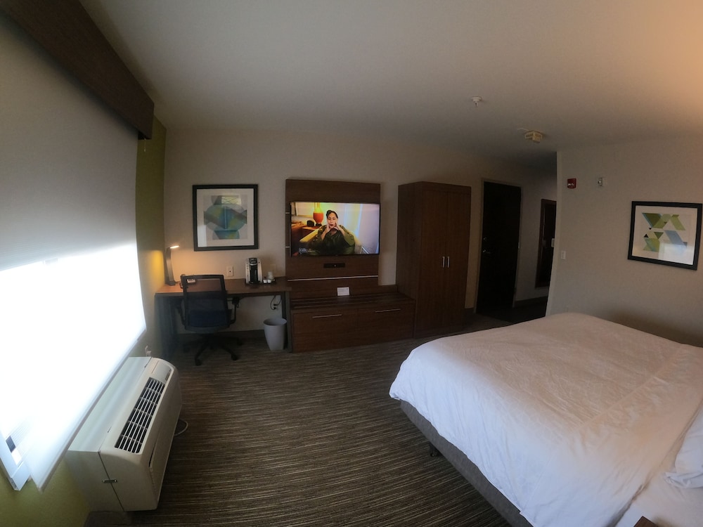 holiday inn express and suites albuquerque historic old town
