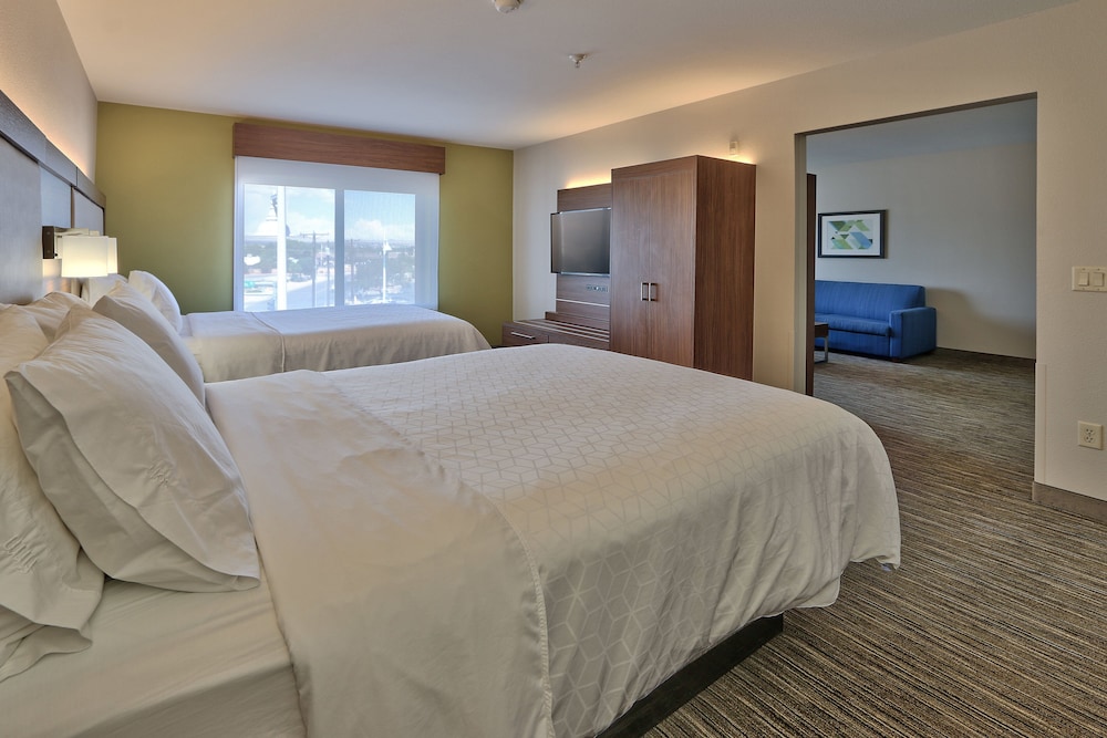 holiday inn express and suites albuquerque historic old town