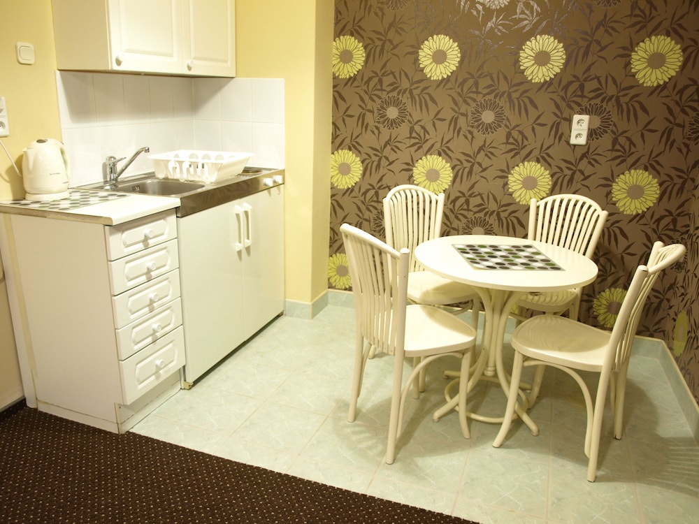 cracow old town guest house