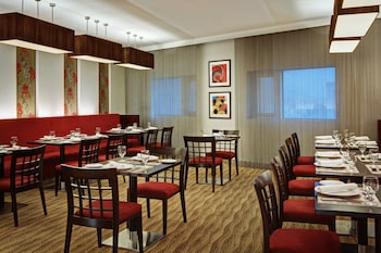 movenpick hotel and residences hajar tower makkah