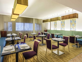 movenpick hotel and residences hajar tower makkah