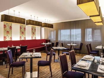 movenpick hotel and residences hajar tower makkah