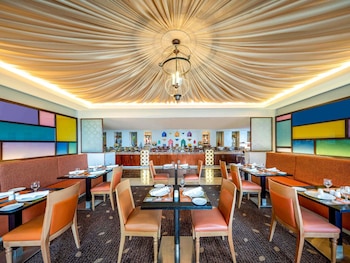 movenpick hotel and residences hajar tower makkah