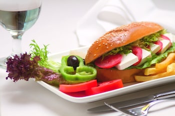 movenpick hotel and residences hajar tower makkah