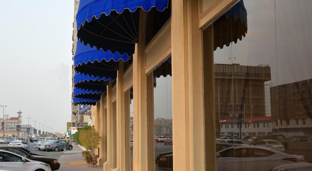 alhyatt jeddah continental hotel