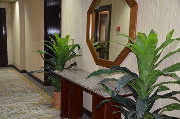 alhyatt jeddah continental hotel