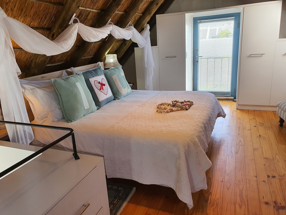 paternoster accommodation