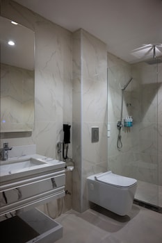 mercure hotel khamis mushait