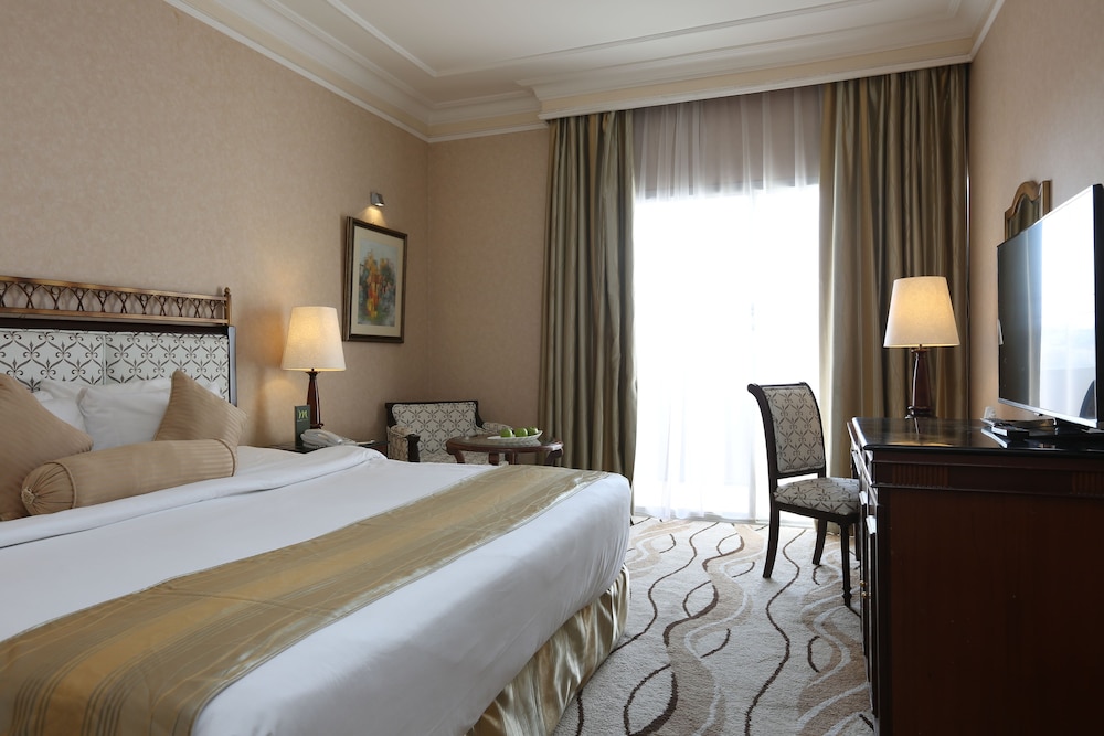 mercure hotel khamis mushait