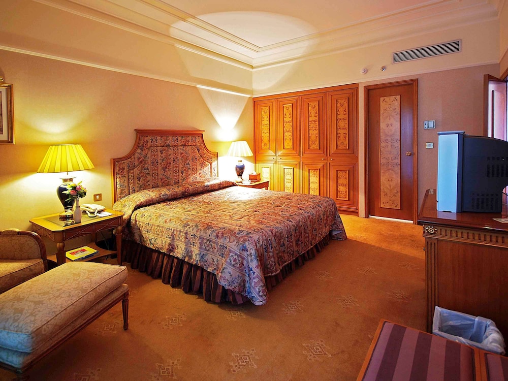 mercure hotel khamis mushait