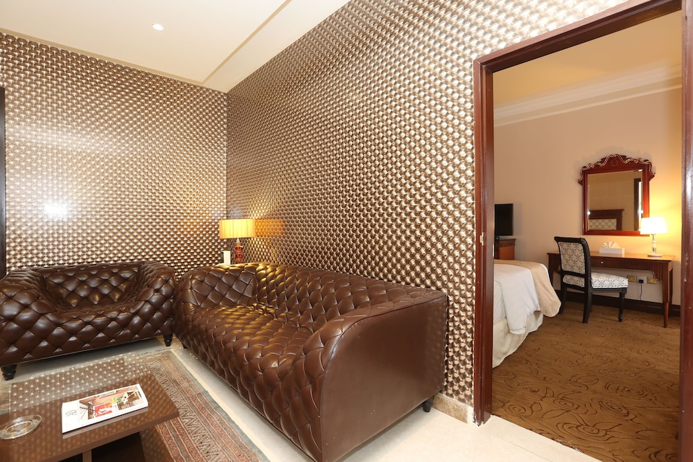 mercure hotel khamis mushait